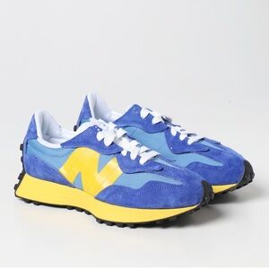 NWT New Balance 327 'Marine Blue
Honeycomb size 9 mens